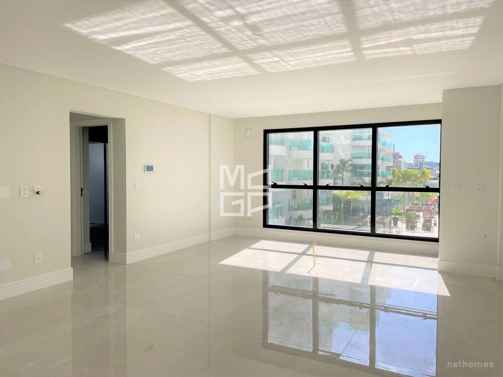Apartamento à venda com 2 quartos, 92m² - Foto 2