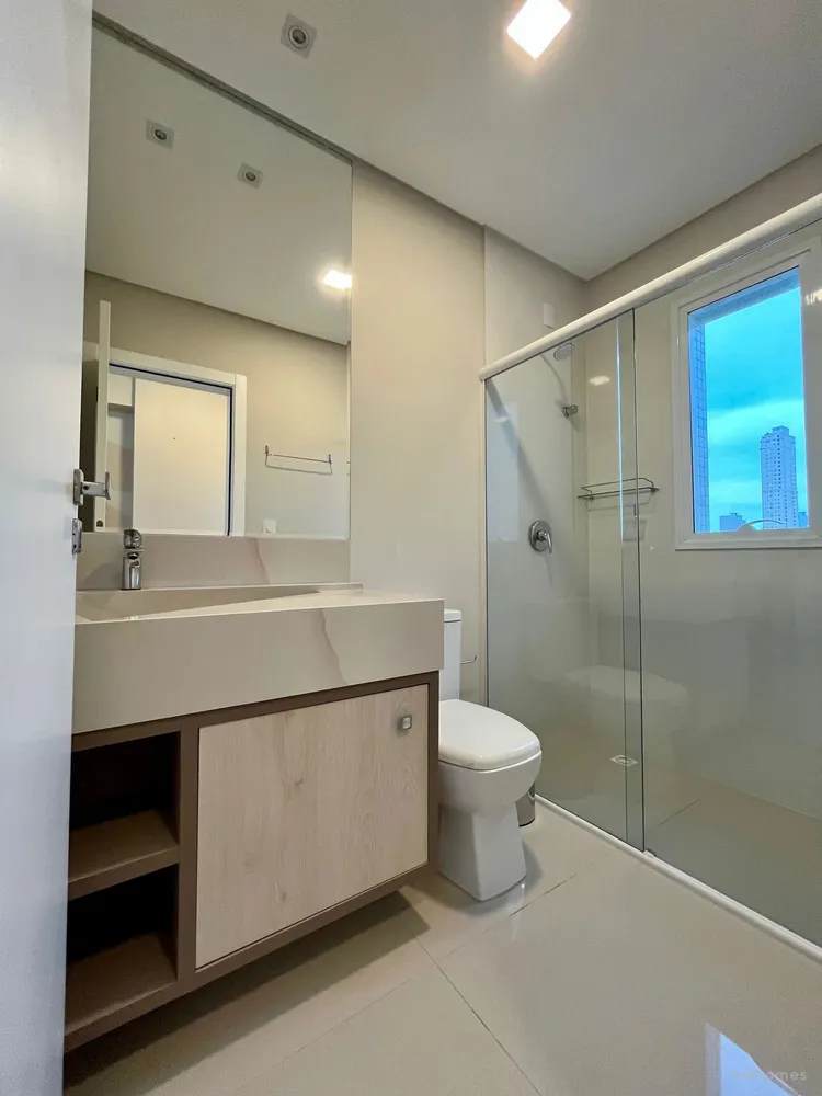 Apartamento, 3 quartos, 170 m² - Foto 2