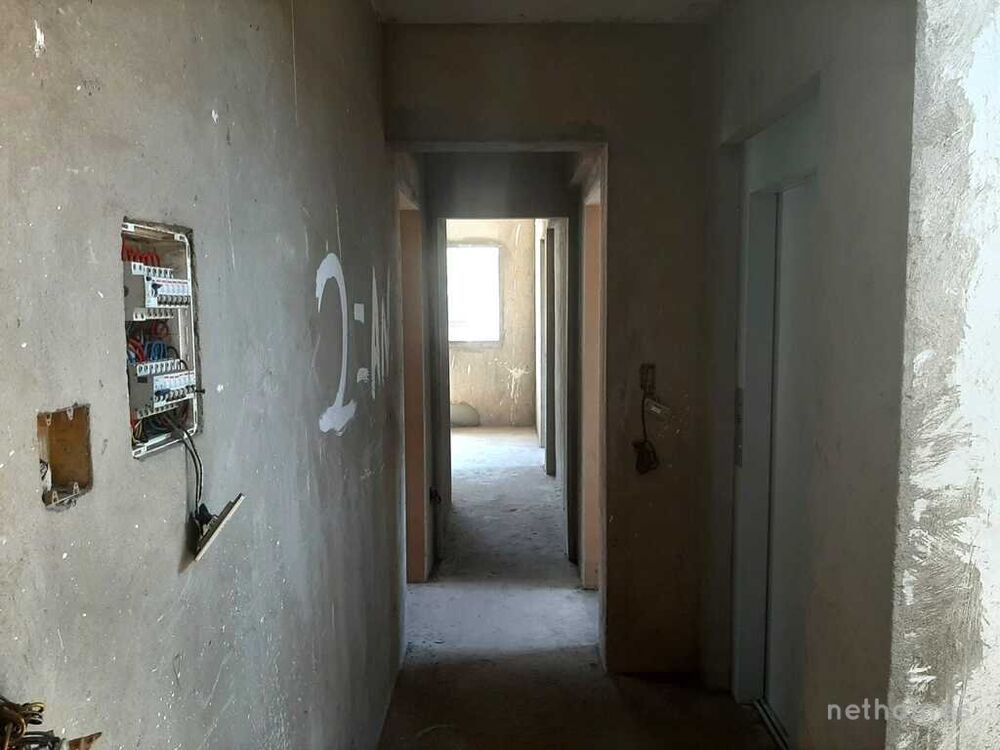 Casa à venda com 5 quartos, 242m² - Foto 2