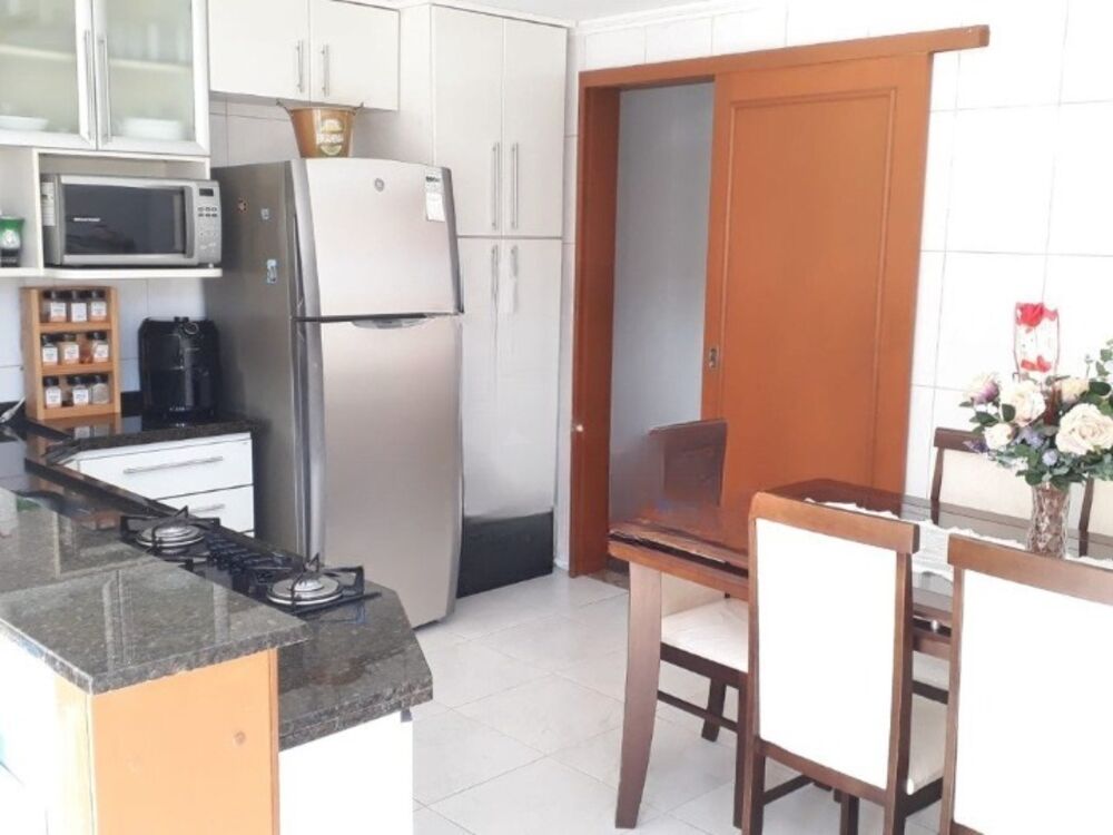 Casa de Condomínio à venda com 3 quartos, 227m² - Foto 5