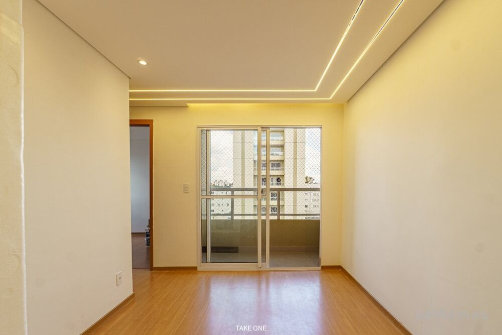 Apartamento à venda com 2 quartos, 45m² - Foto 1