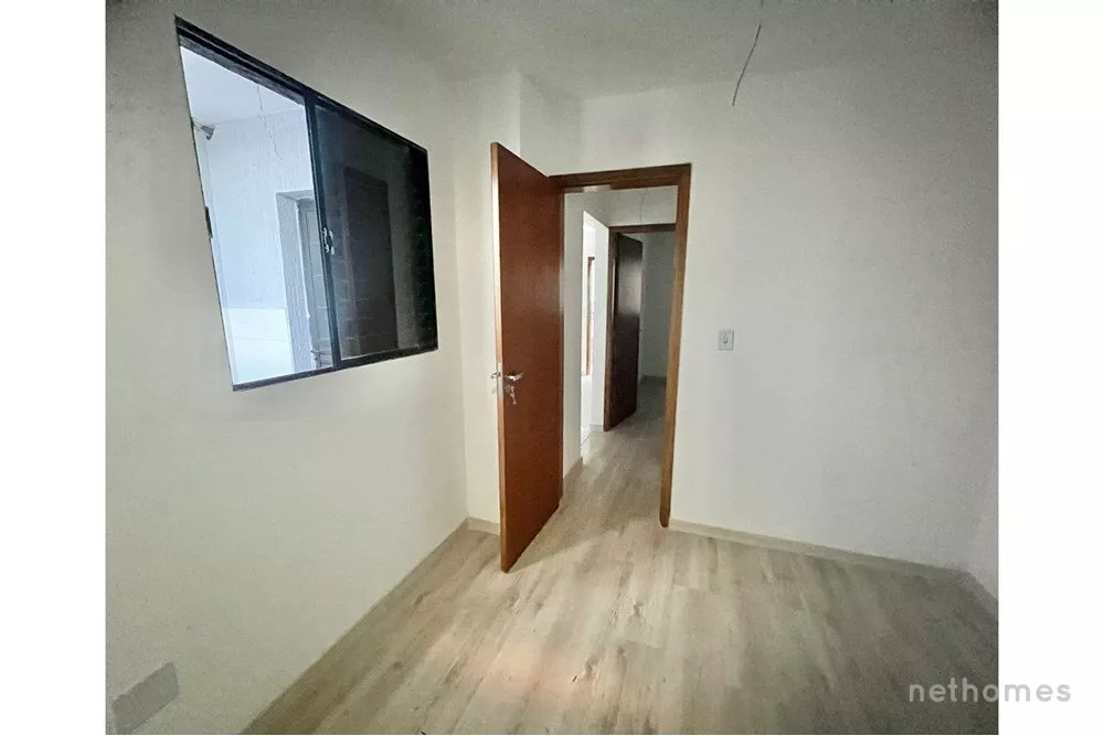 Apartamento à venda com 2 quartos, 39m² - Foto 4