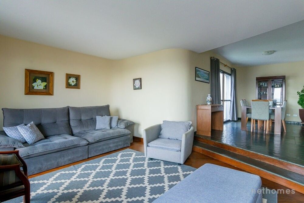 Apartamento à venda com 3 quartos, 177m² - Foto 2