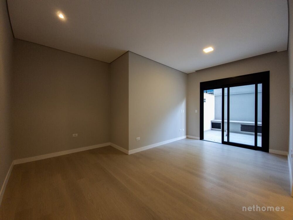 Apartamento à venda com 3 quartos, 204m² - Foto 3