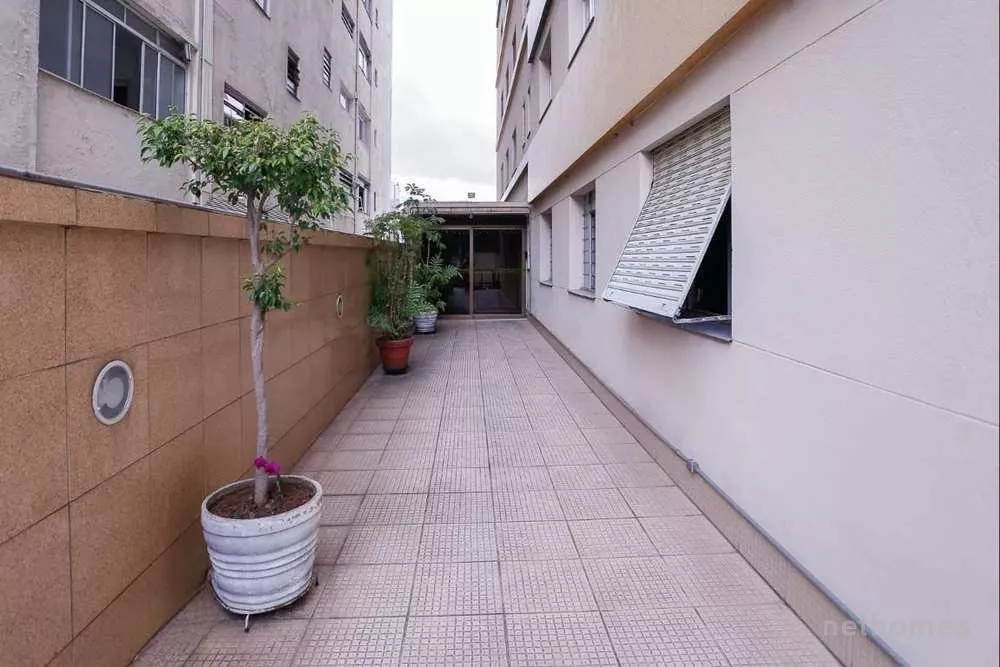 Apartamento à venda com 3 quartos, 143m² - Foto 2