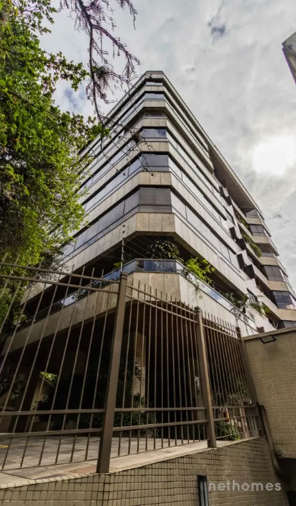 Apartamento, 3 quartos, 244 m² - Foto 1