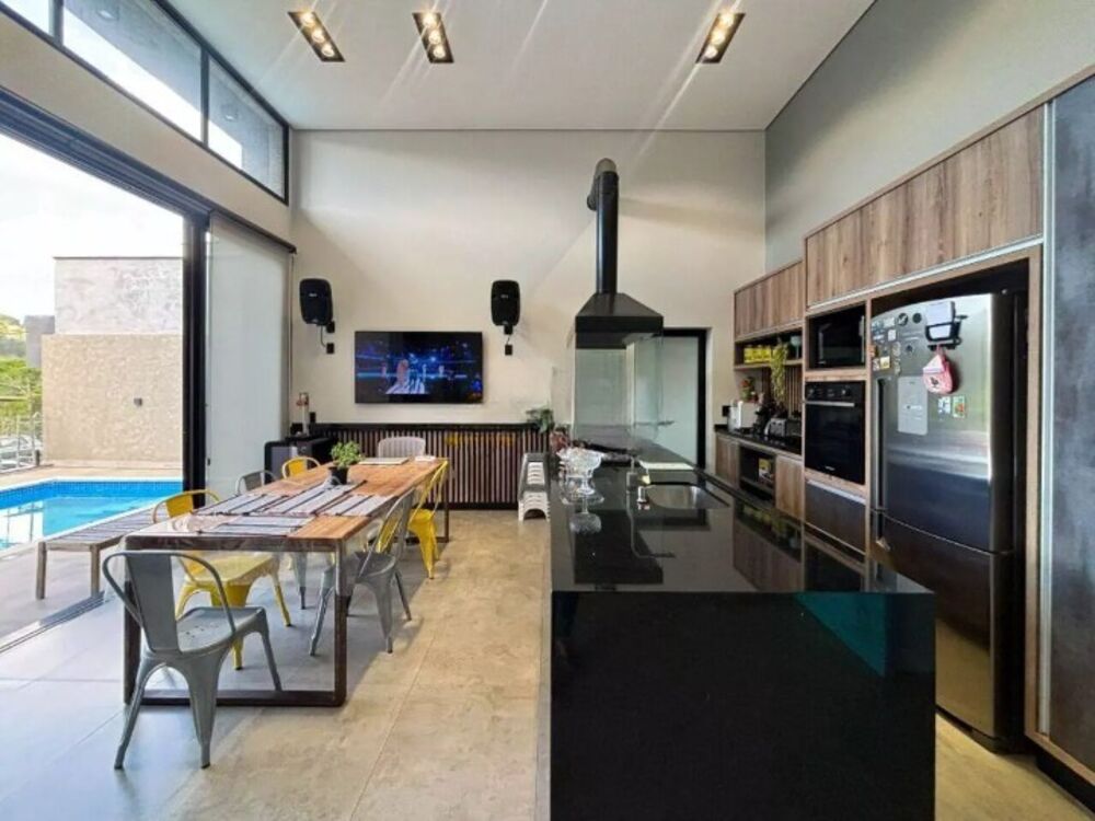Casa de Condomínio à venda com 4 quartos, 231m² - Foto 6