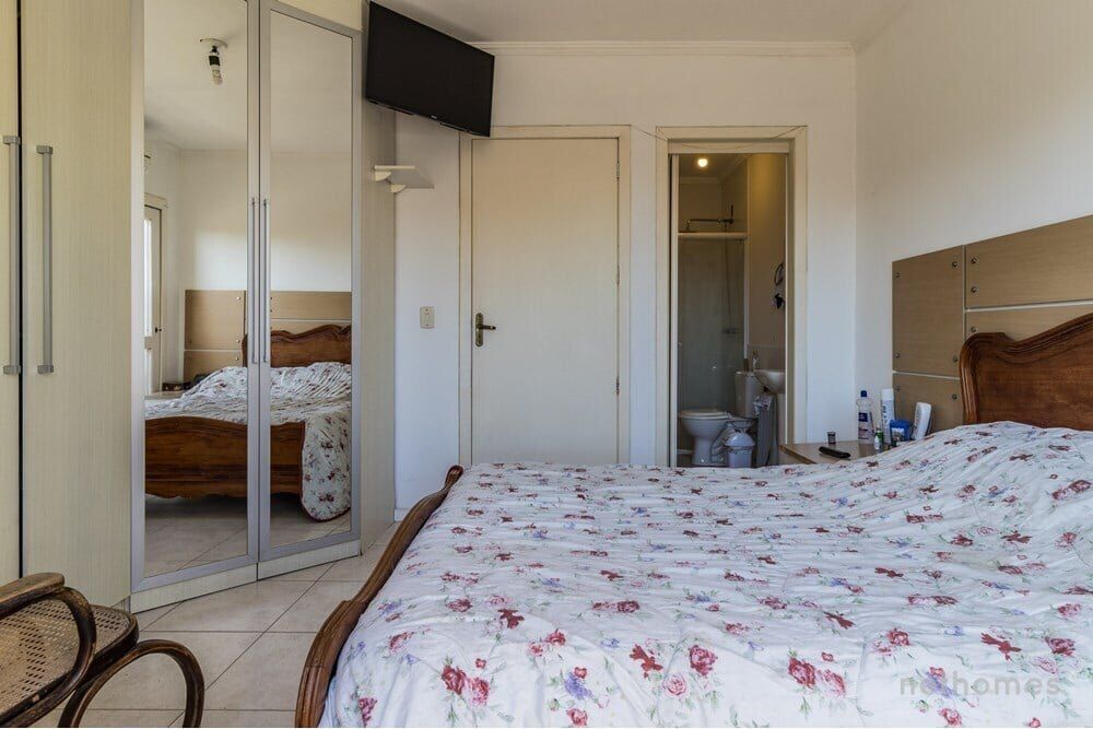 Casa à venda com 2 quartos, 78m² - Foto 4