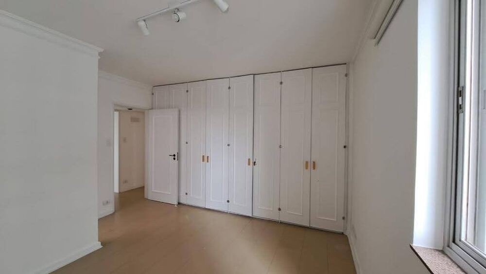 Apartamento, 3 quartos, 137 m² - Foto 2
