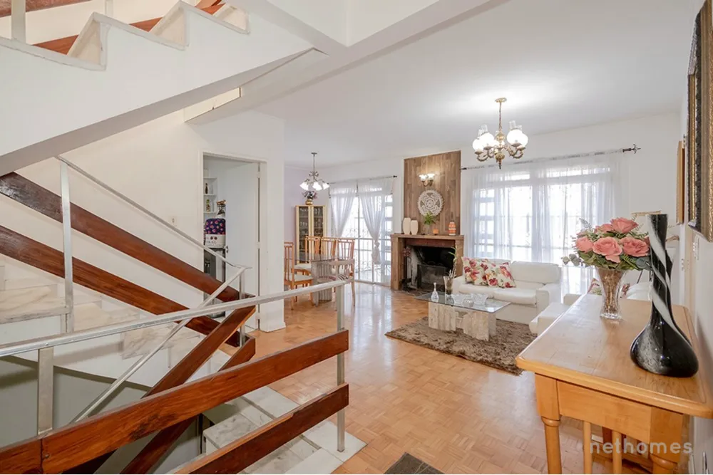 Casa, 3 quartos, 300 m² - Foto 1