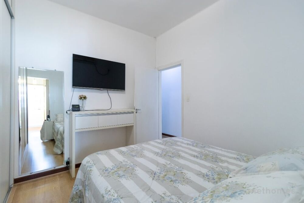 Casa à venda com 4 quartos, 150m² - Foto 11