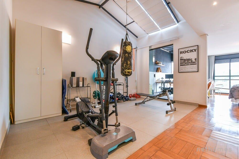 Casa à venda com 3 quartos, 400m² - Foto 4