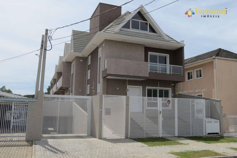 Sobrado, 3 quartos, 218 m² - Foto 1