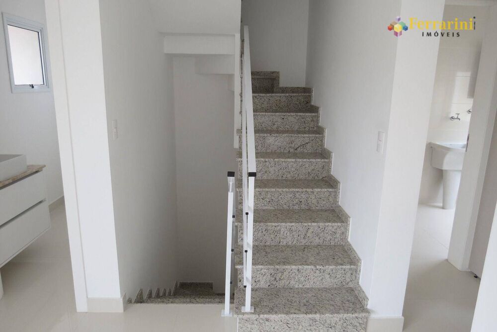 Sobrado, 3 quartos, 218 m² - Foto 4
