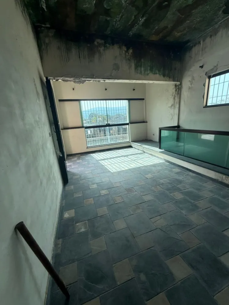 Casa, 3 quartos, 275 m² - Foto 2