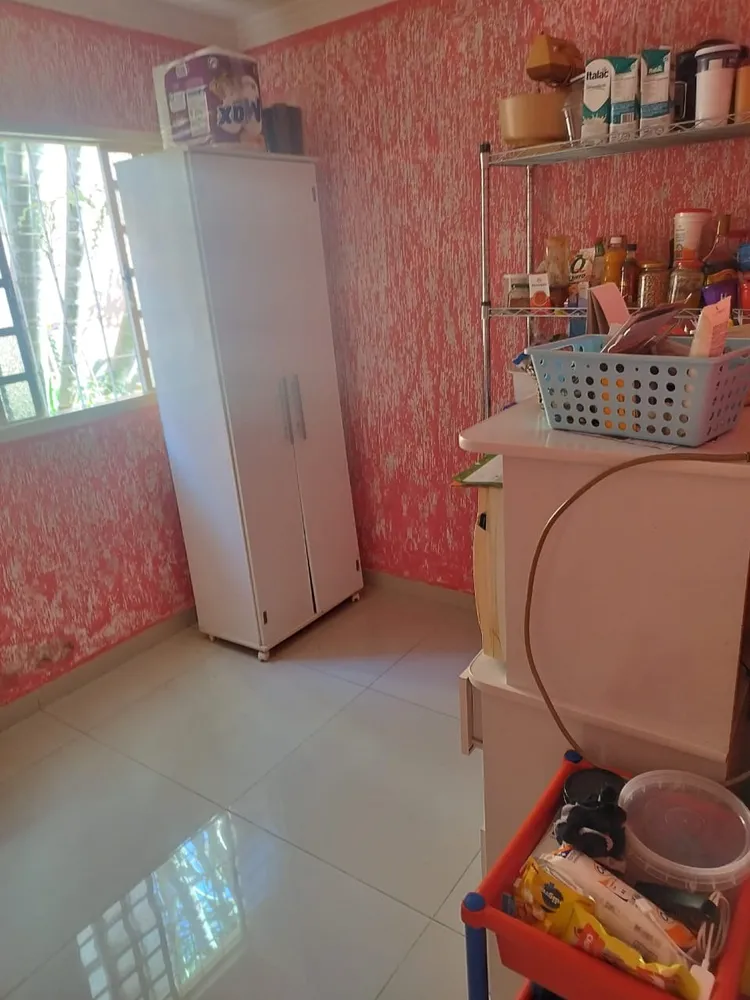 Casa, 4 quartos, 230 m² - Foto 2
