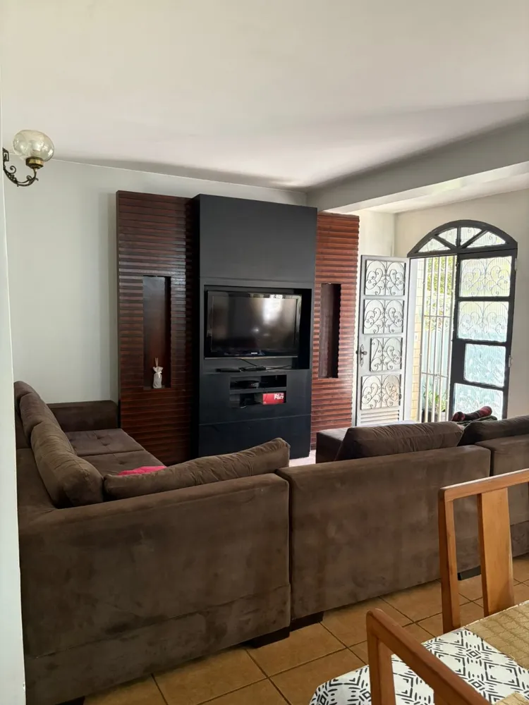 Casa, 4 quartos, 173 m² - Foto 2