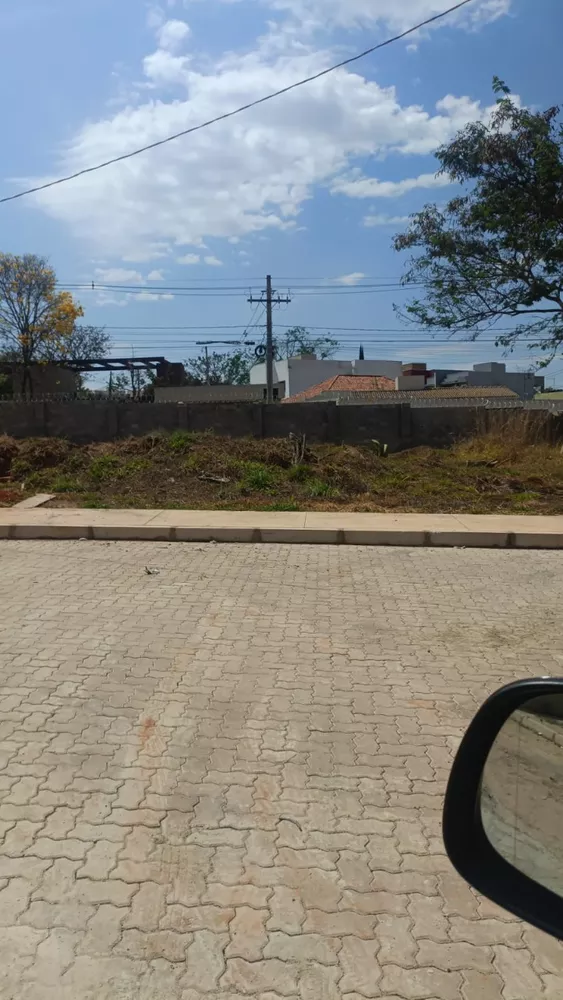 Terreno à venda, 300m² - Foto 1