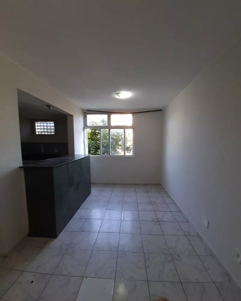 Apartamento à venda com 1 quarto, 45m² - Foto 1