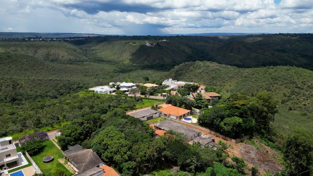 Terreno à venda, 1750m² - Foto 1