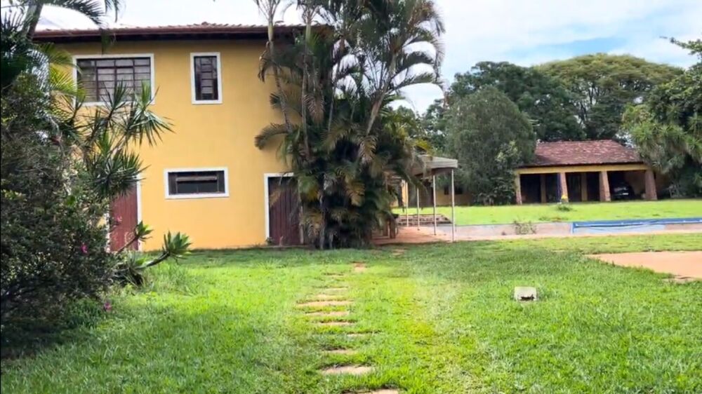 Chácara à venda com 4 quartos, 10000m² - Foto 4