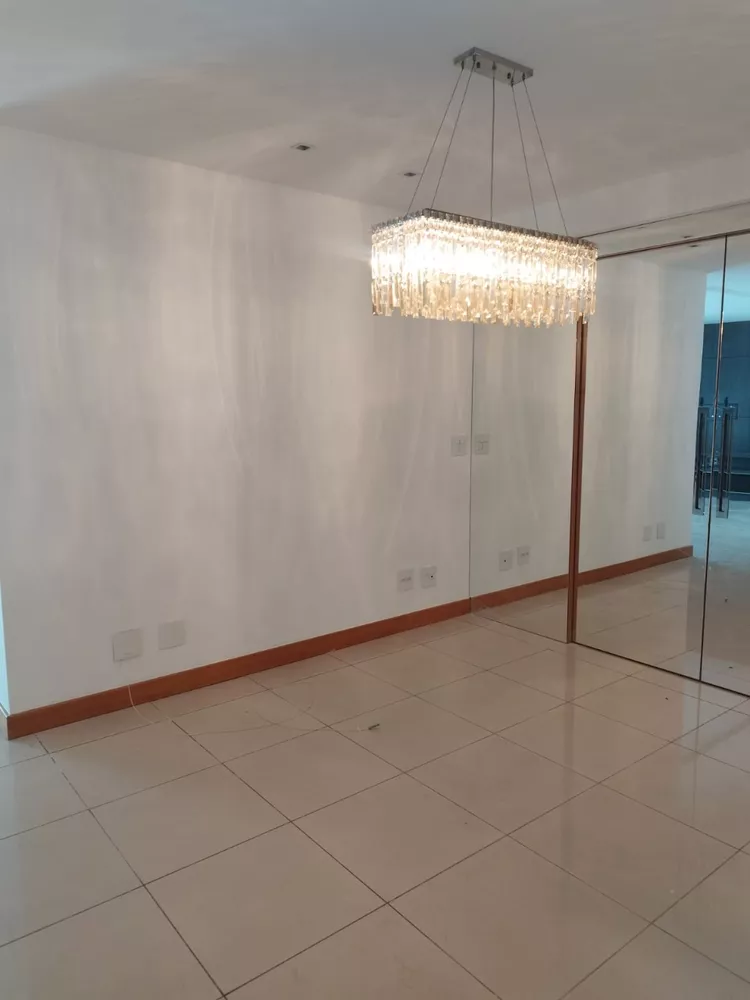 Apartamento para alugar com 4 quartos, 140m² - Foto 6