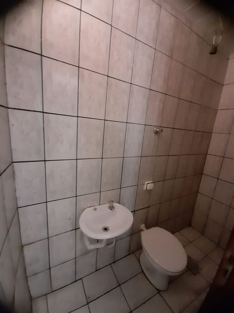 Casa à venda com 3 quartos, 190m² - Foto 2