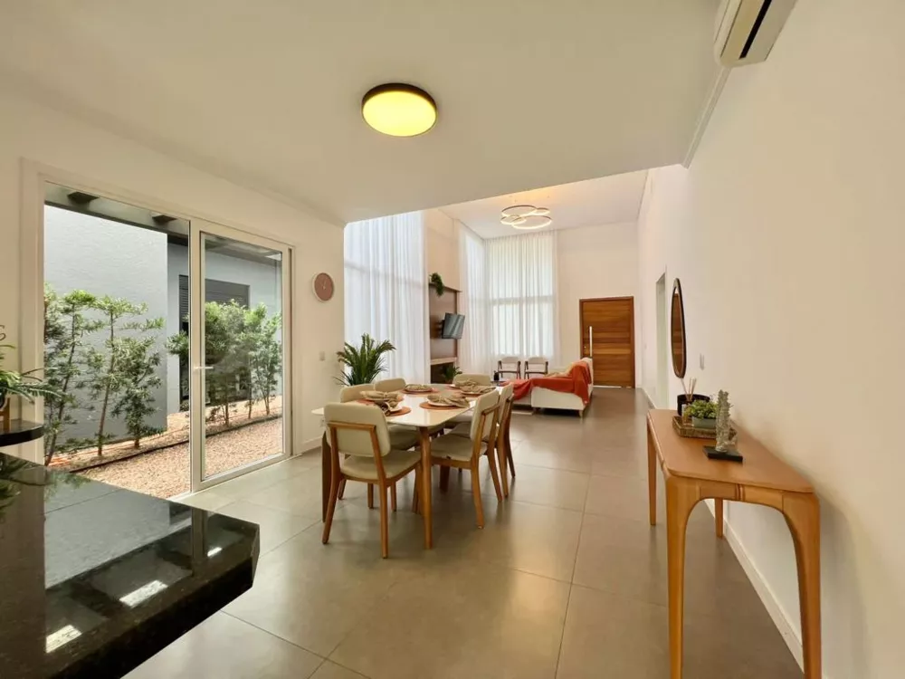 Casa de Condomínio à venda com 4 quartos, 212m² - Foto 11