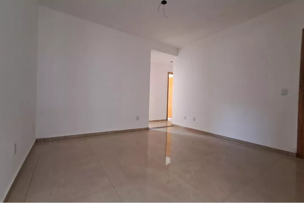 Apartamento à venda com 2 quartos, 175m² - Foto 2