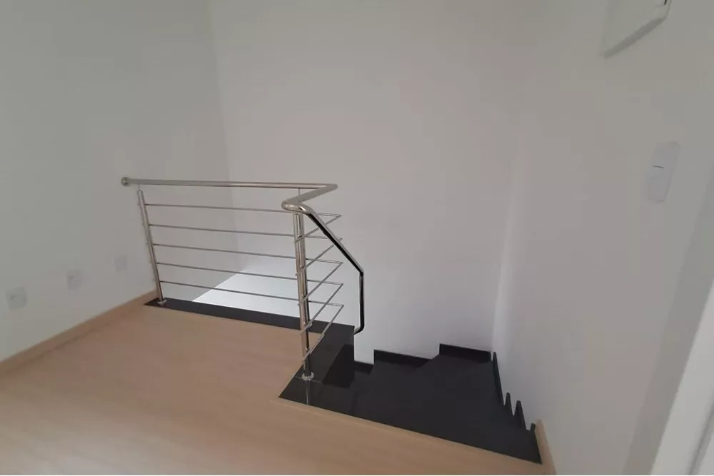 Casa à venda com 2 quartos, 110m² - Foto 7