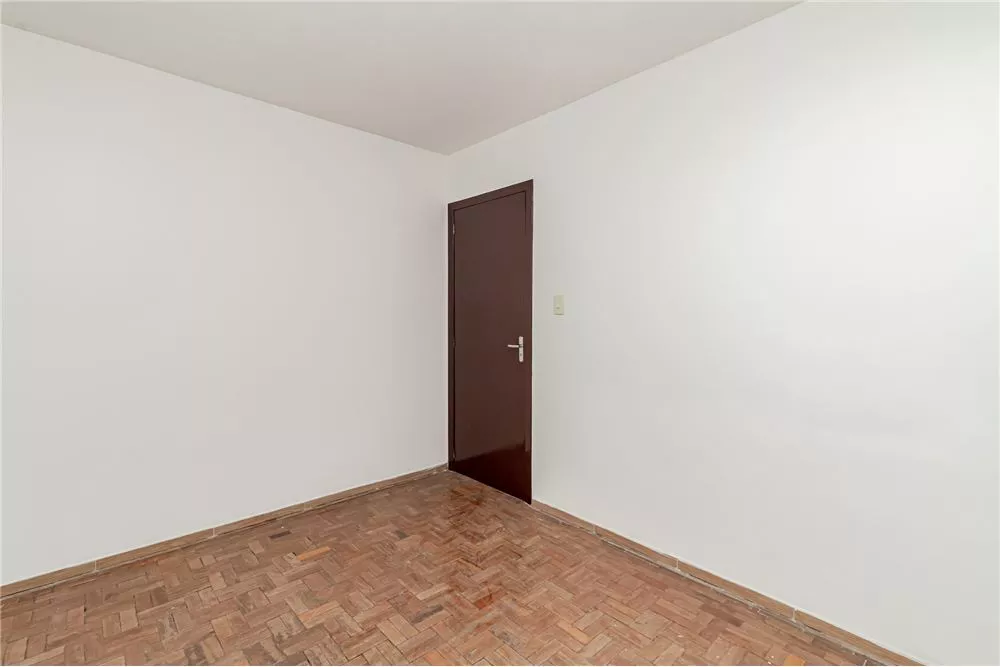 Apartamento à venda com 2 quartos, 58m² - Foto 2