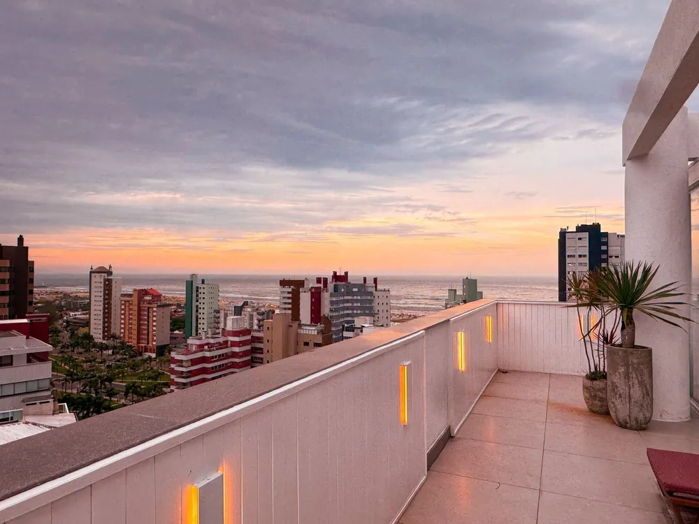 Cobertura, 3 quartos, 258 m² - Foto 13