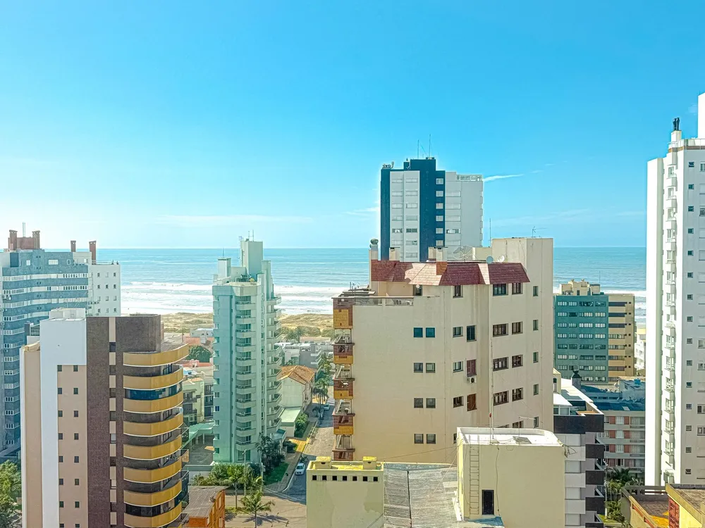 Cobertura, 3 quartos, 258 m² - Foto 2