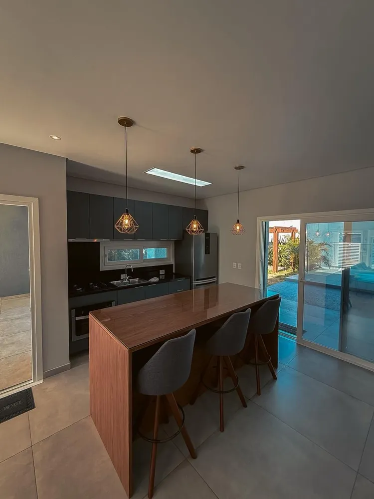 Casa, 2 quartos, 185 m² - Foto 1