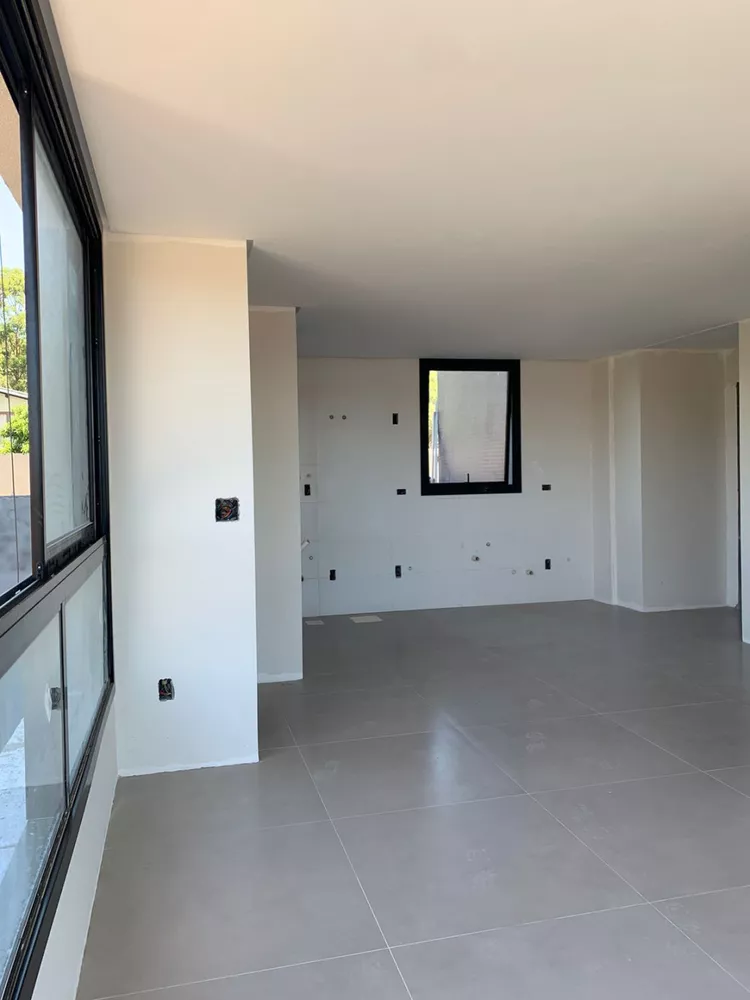 Apartamento à venda com 2 quartos, 62m² - Foto 3