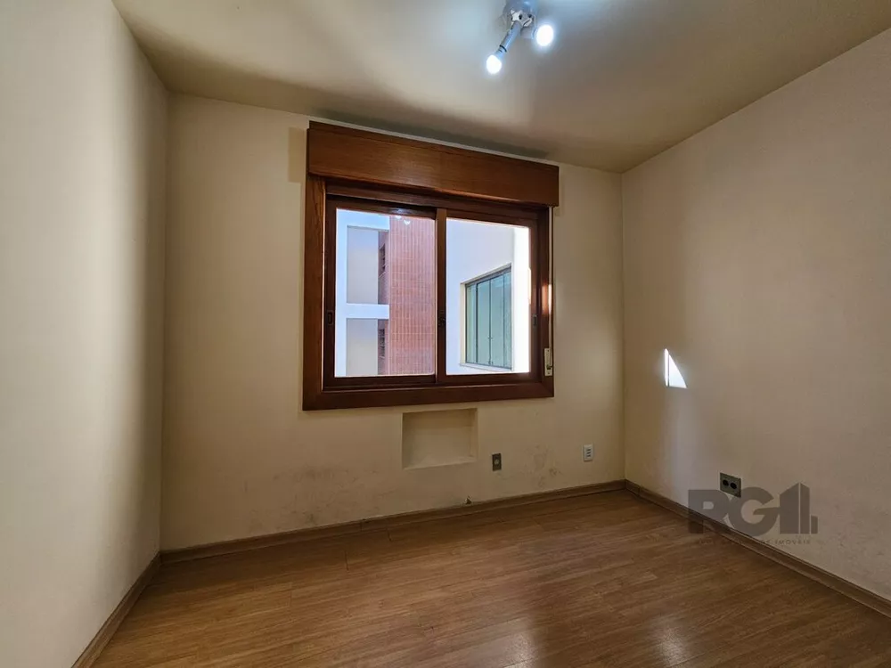 Apartamento à venda com 2 quartos, 70m² - Foto 2