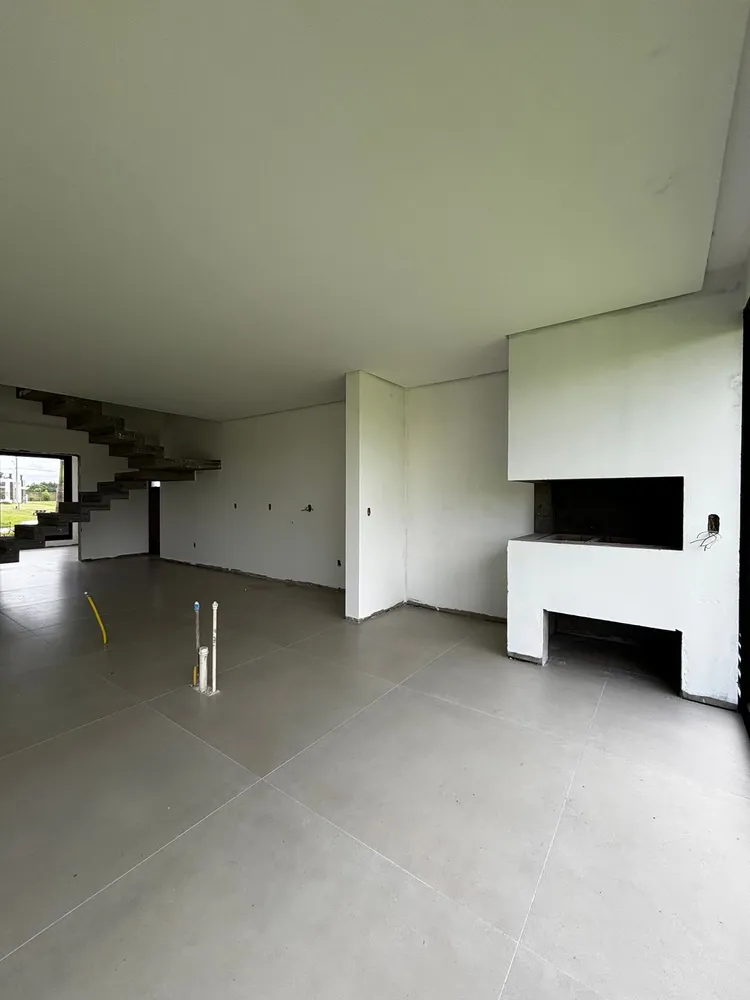 Casa, 4 quartos, 325 m² - Foto 1