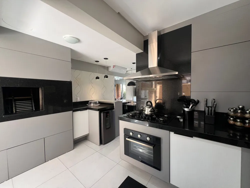 Casa, 2 quartos, 122 m² - Foto 1