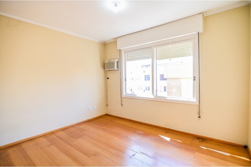 Apartamento à venda com 2 quartos, 70m² - Foto 1