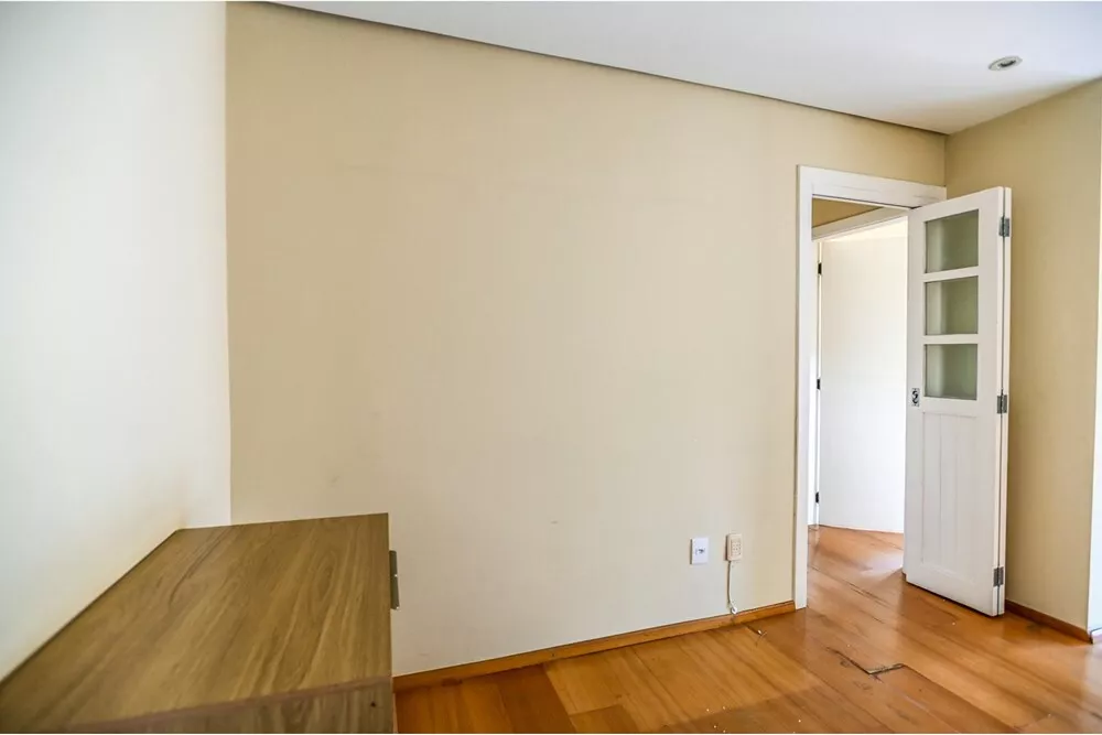 Apartamento à venda com 2 quartos, 70m² - Foto 11