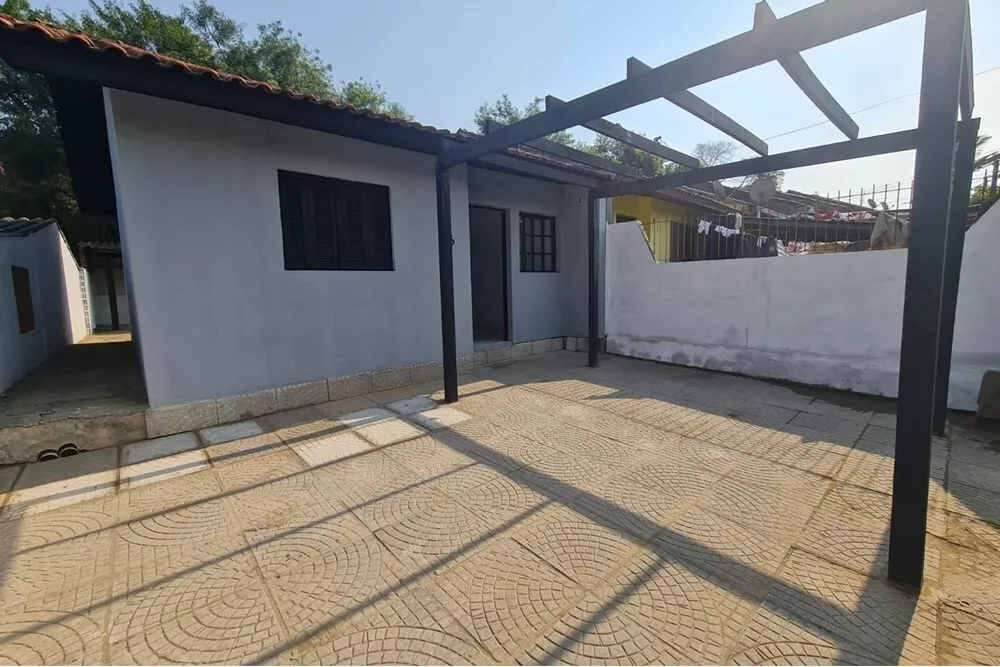 Casa à venda com 2 quartos, 42m² - Foto 3