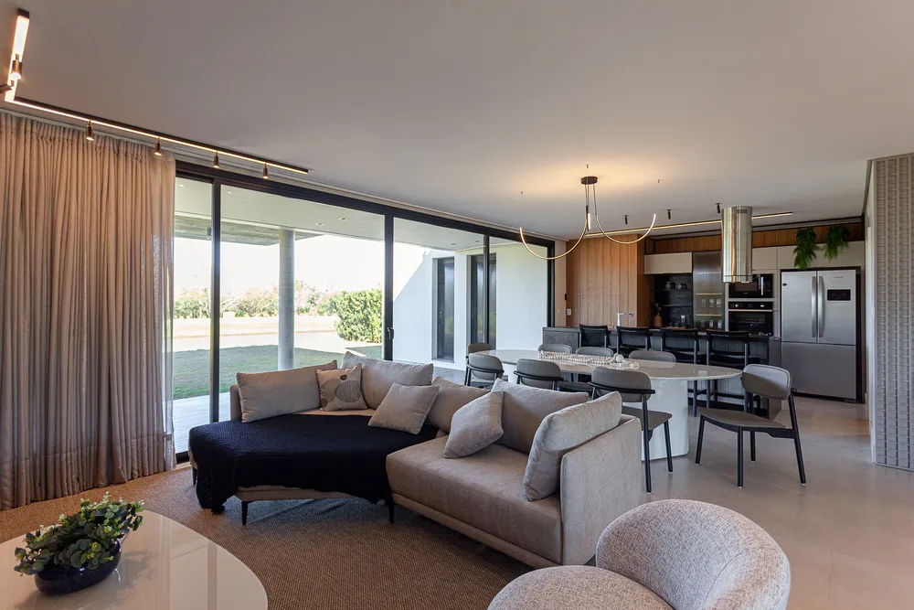Casa, 4 quartos, 368 m² - Foto 2