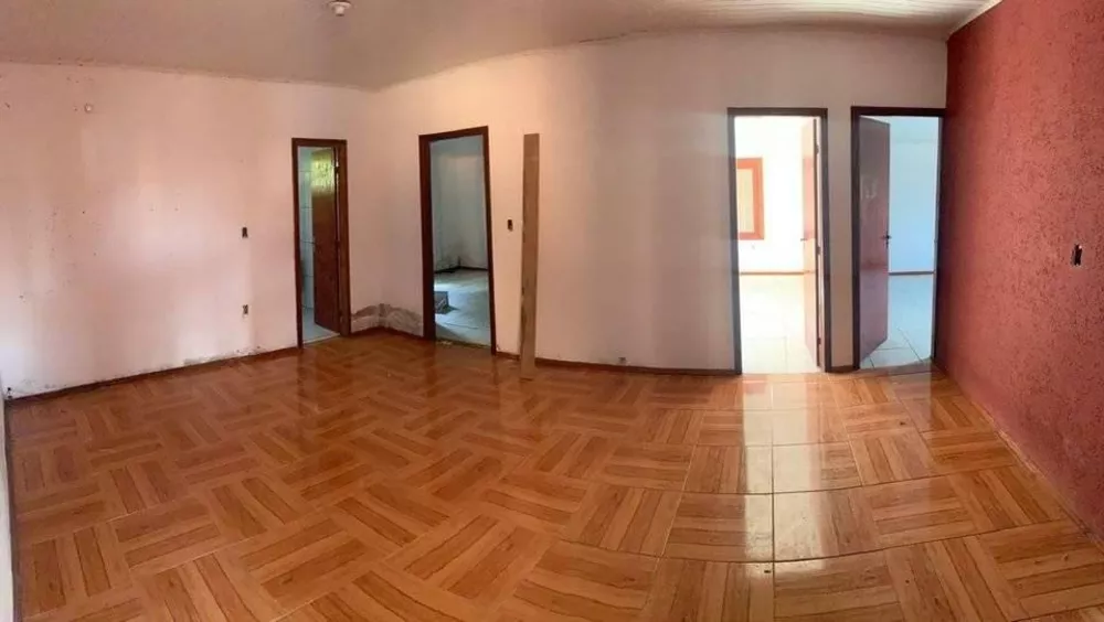 Casa à venda com 3 quartos, 300m² - Foto 2