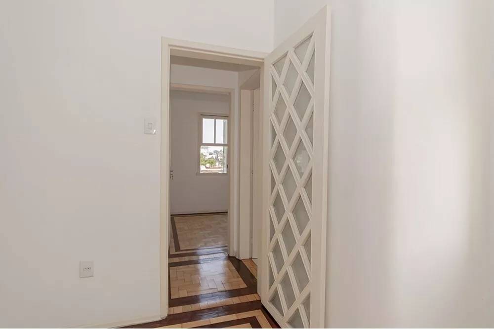 Apartamento à venda com 2 quartos, 70m² - Foto 22