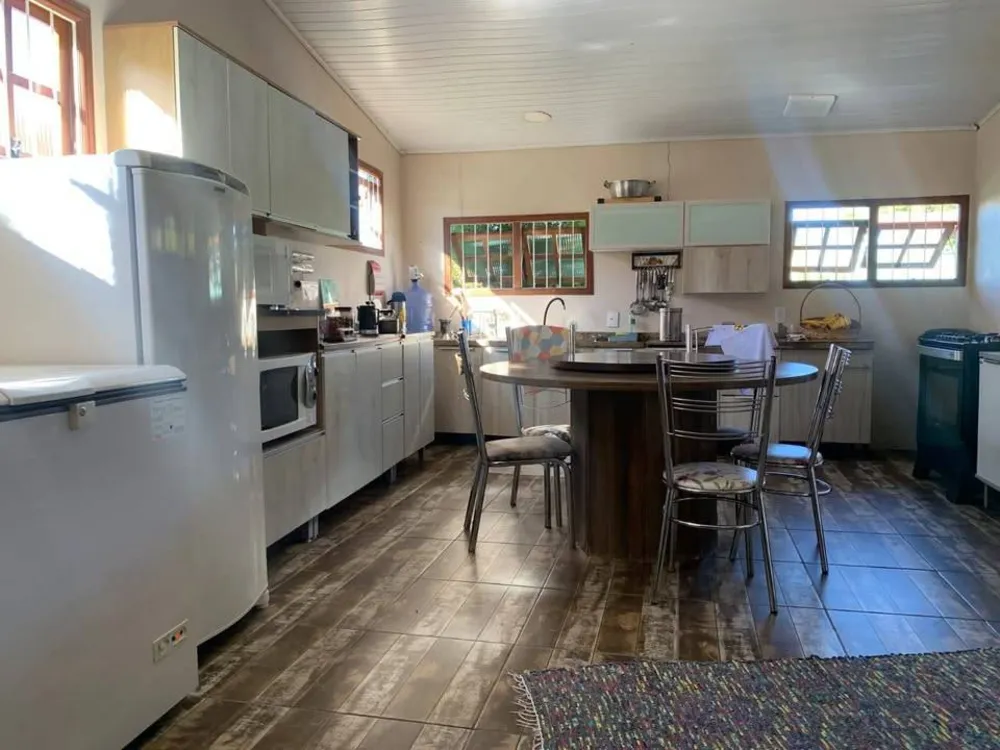 Casa, 4 quartos, 250 m² - Foto 4