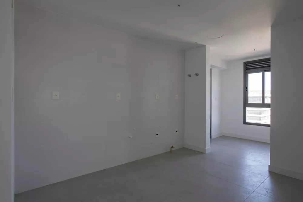 Apartamento à venda com 3 quartos, 150m² - Foto 11