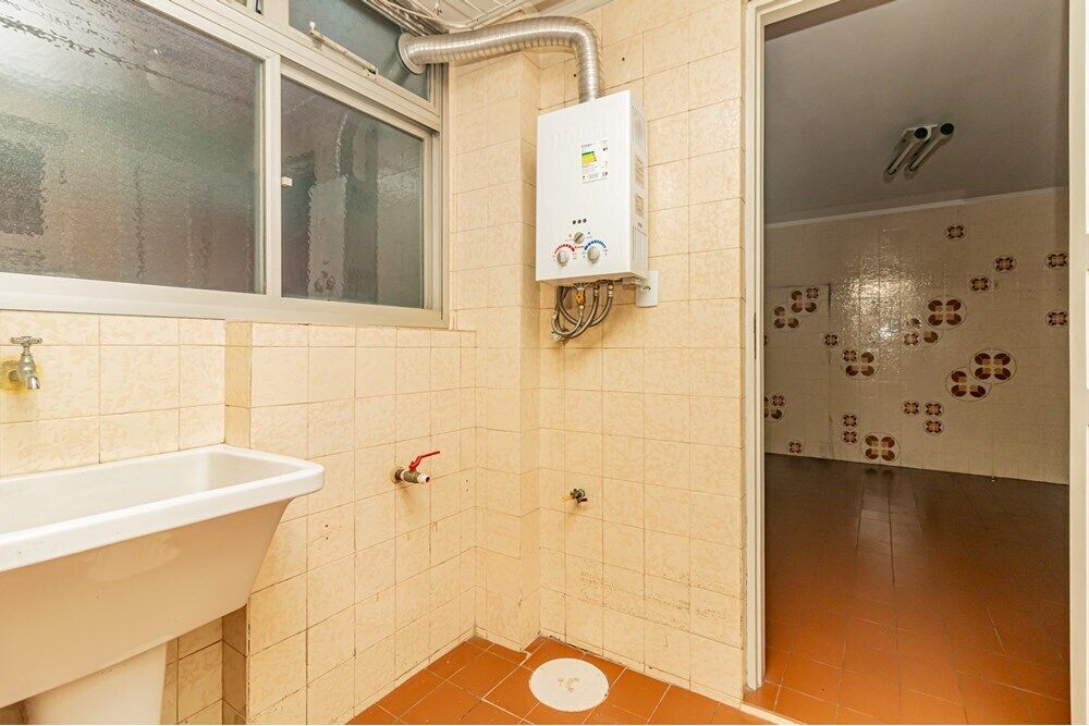 Apartamento à venda com 3 quartos, 76m² - Foto 4