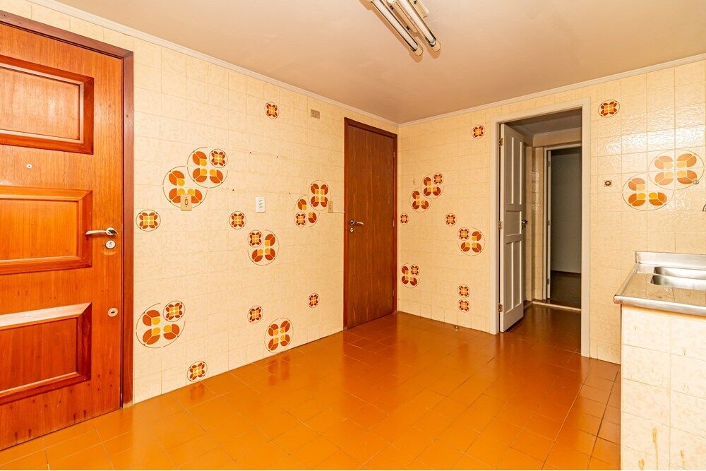 Apartamento à venda com 3 quartos, 76m² - Foto 2