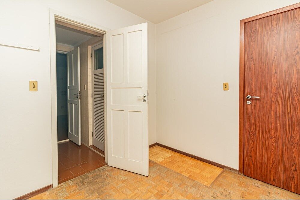 Apartamento à venda com 3 quartos, 76m² - Foto 3