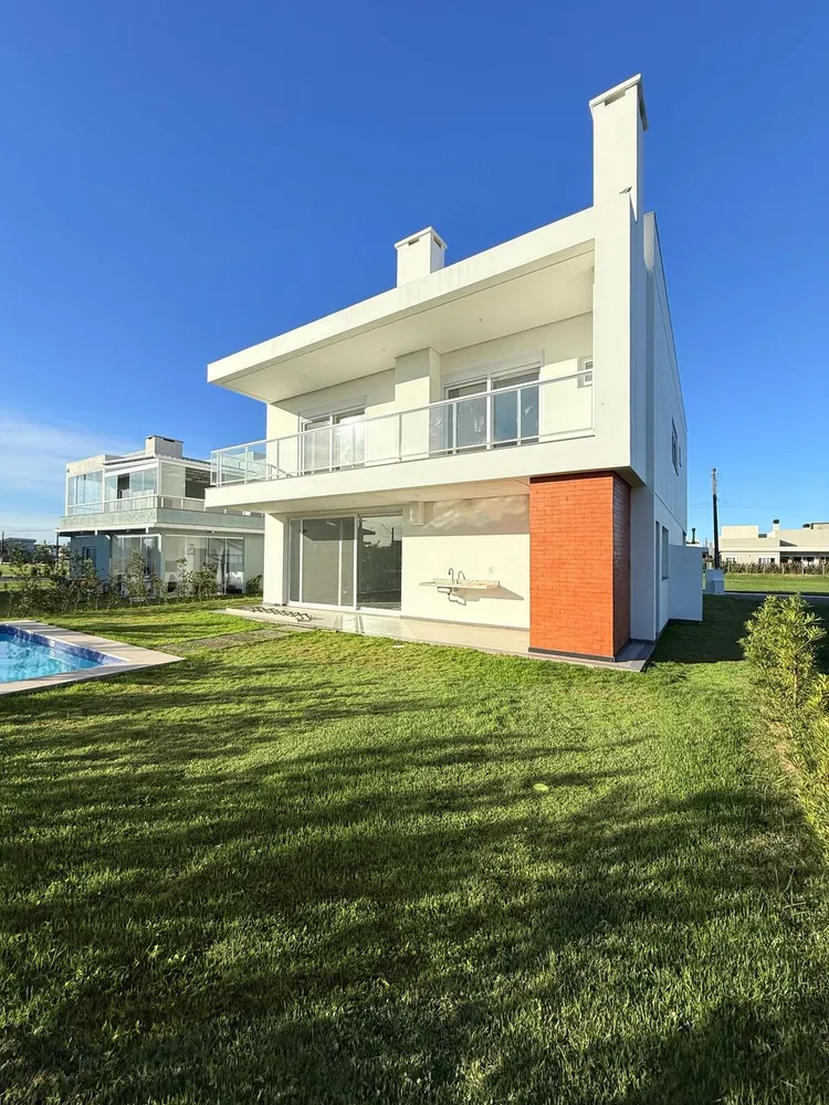 Casa, 4 quartos, 367 m² - Foto 1
